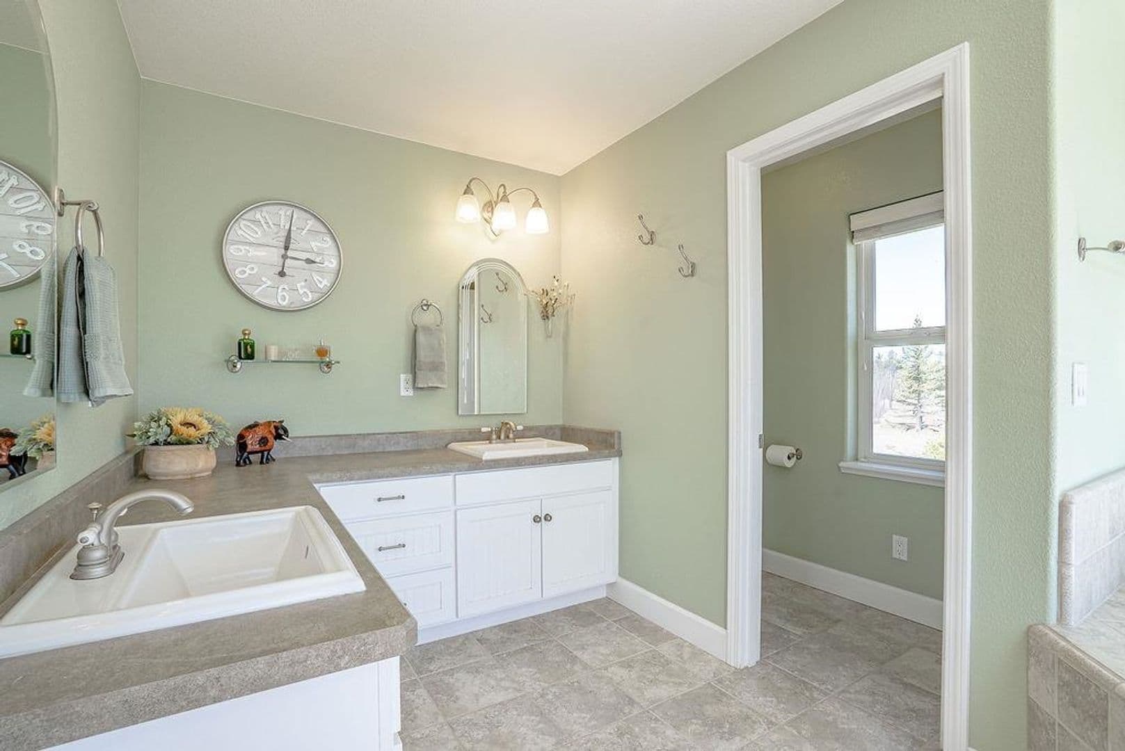 Susanville House: 705-115 KennethLane