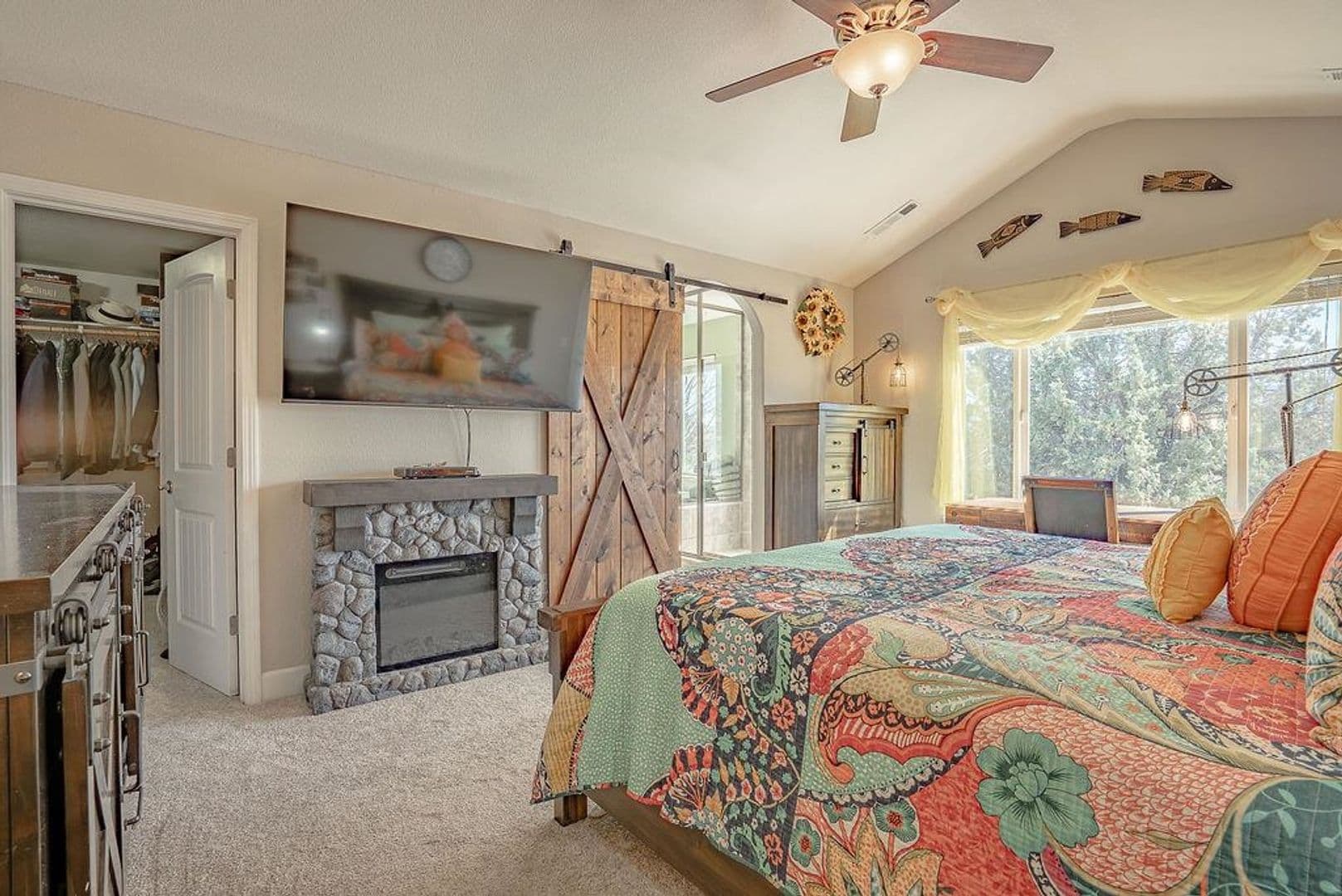 Susanville House: 705-115 KennethLane