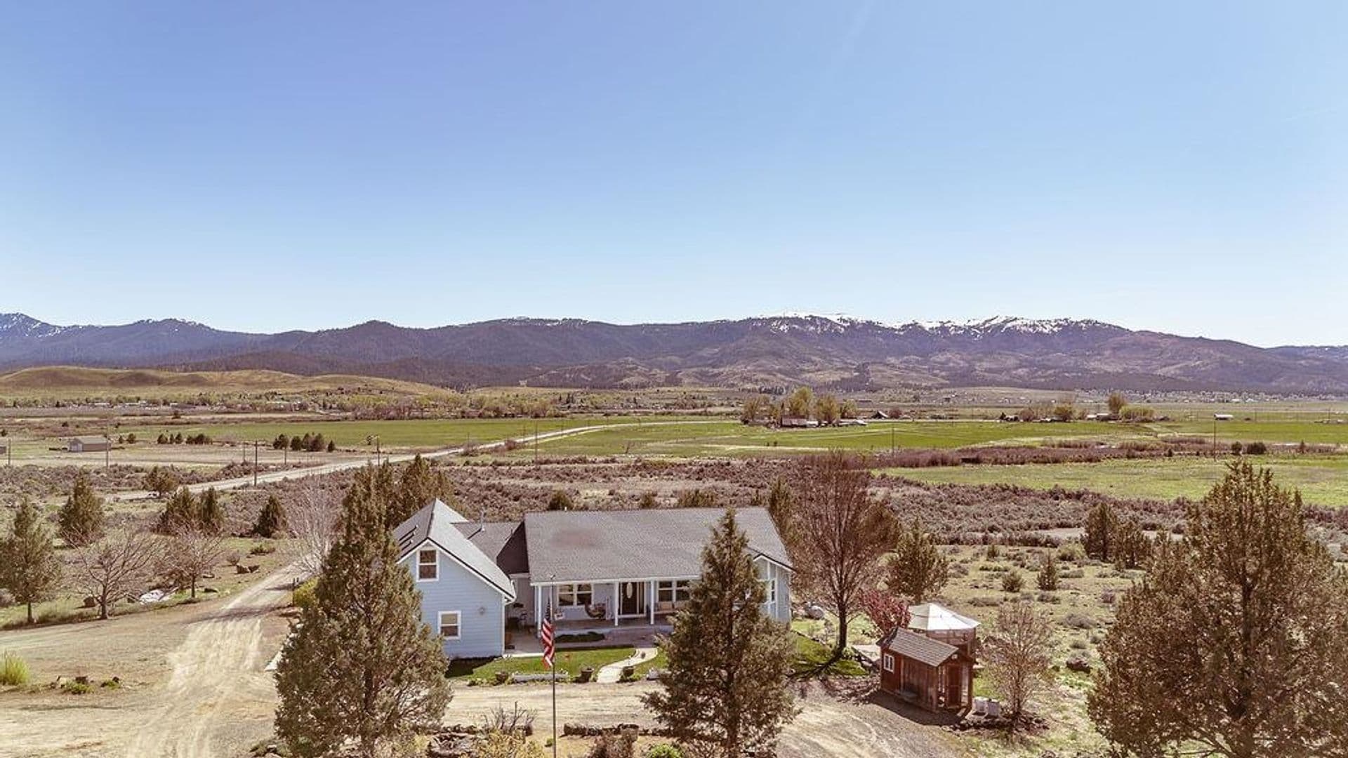 Susanville House: 705-115 KennethLane