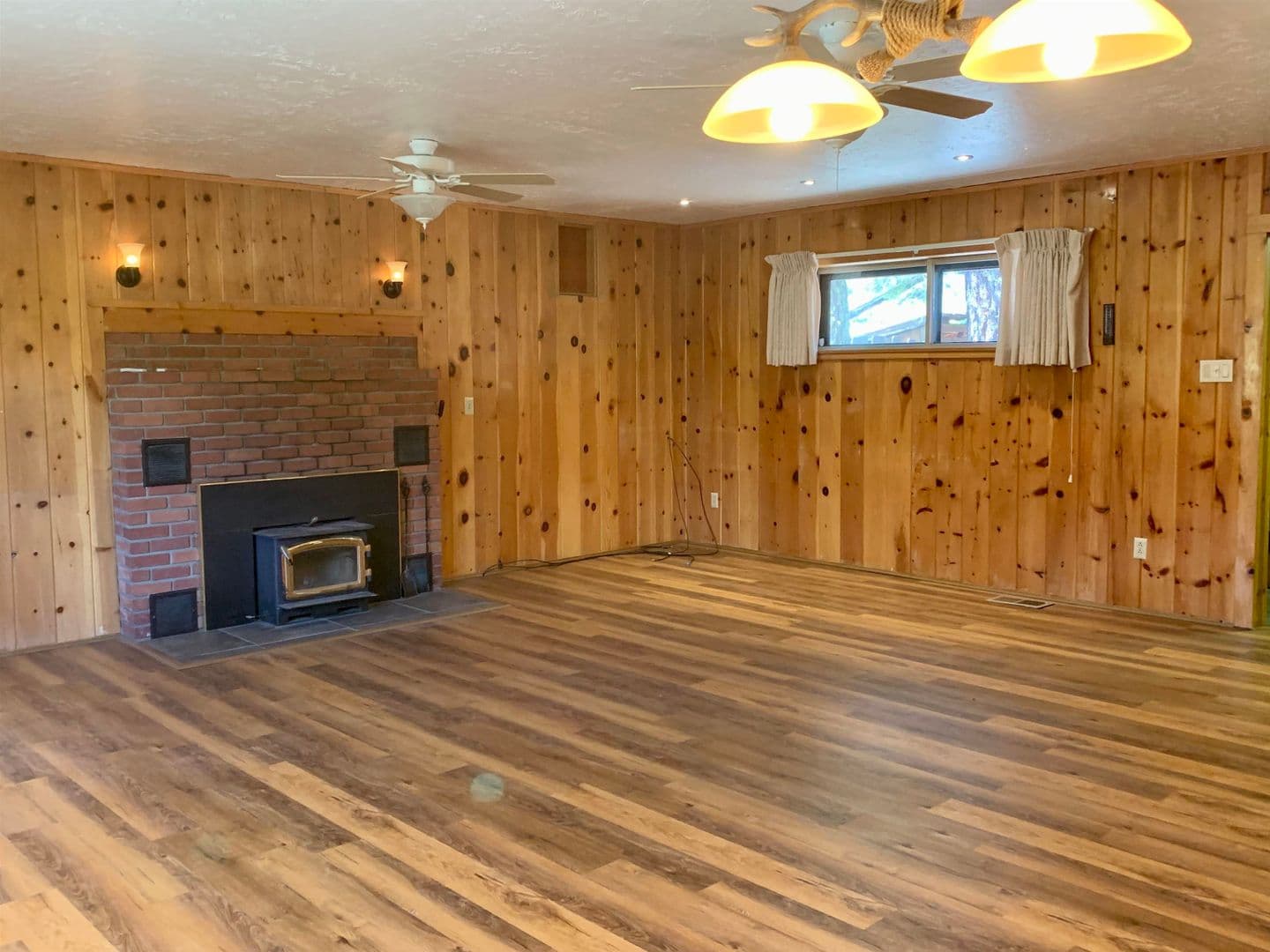 Clear Creek House: 463-335 Twin Pine Drive