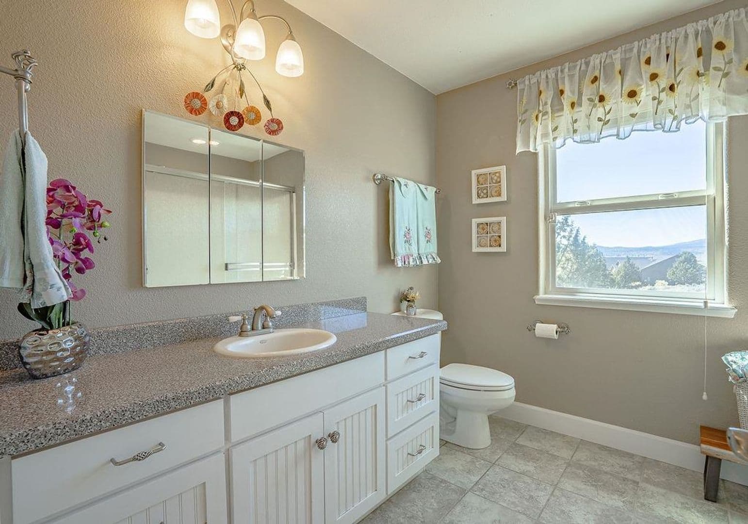 Susanville House: 705-115 KennethLane