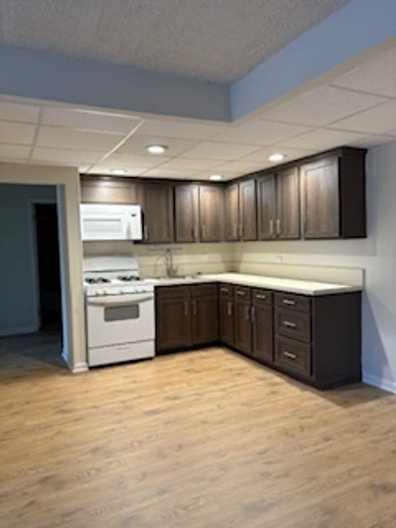 Spring City Apartment: 06 Riverside Drive