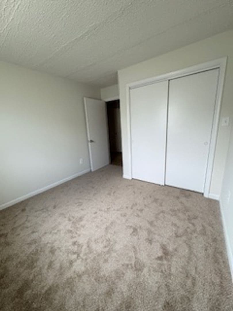 Spring City Apartment: 06 Riverside Drive