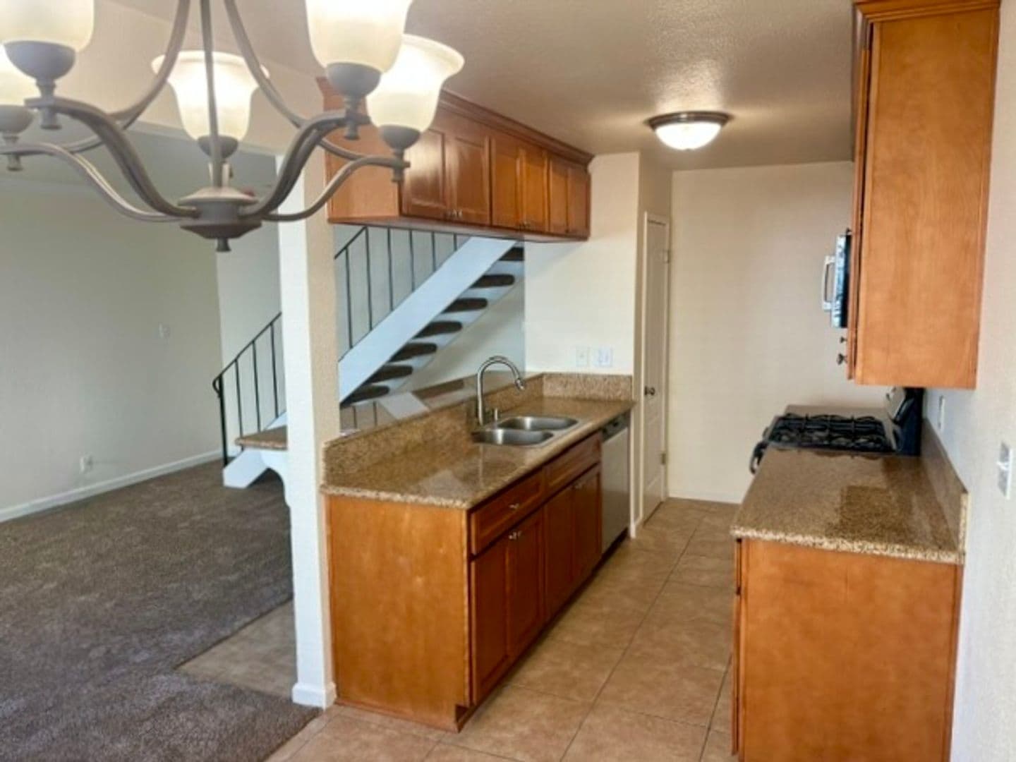 Auburn House: 3673 Park Drive