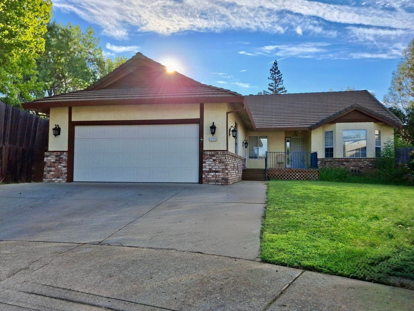 Auburn House: 12155 Norman Lane