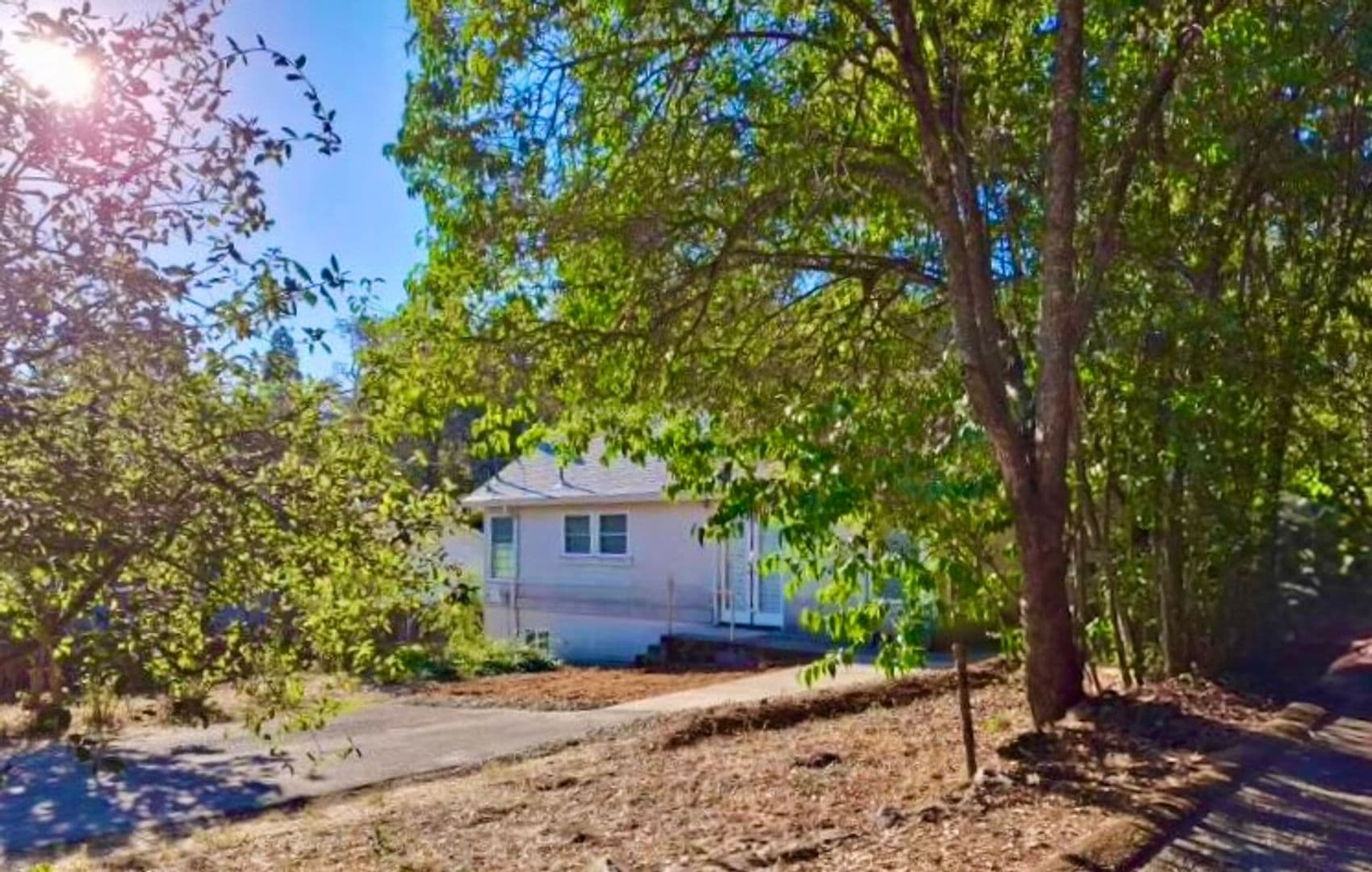 Auburn Apartment: 110 Dorer Drive