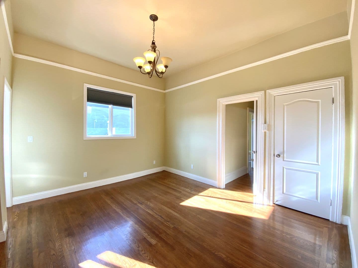 San Francisco Apartment: 923 Capp St.