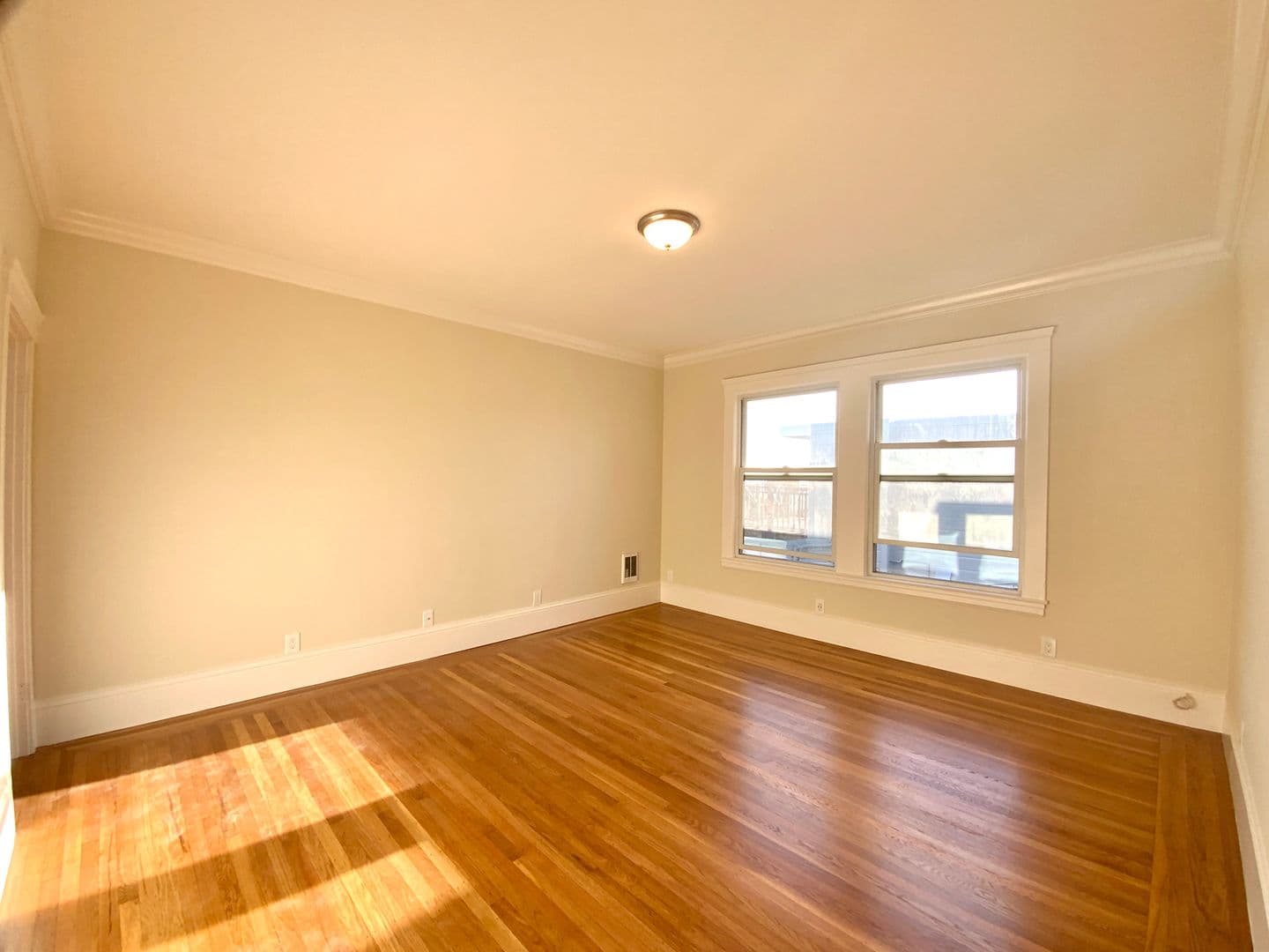 San Francisco Apartment: 650 Masonic Ave.