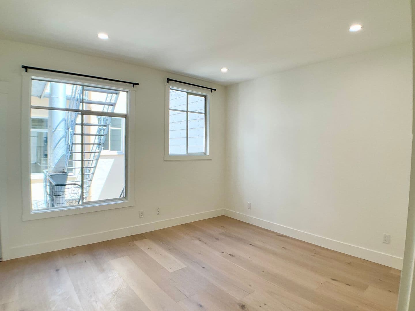 San Francisco Apartment: 1601 Beach St. - #201