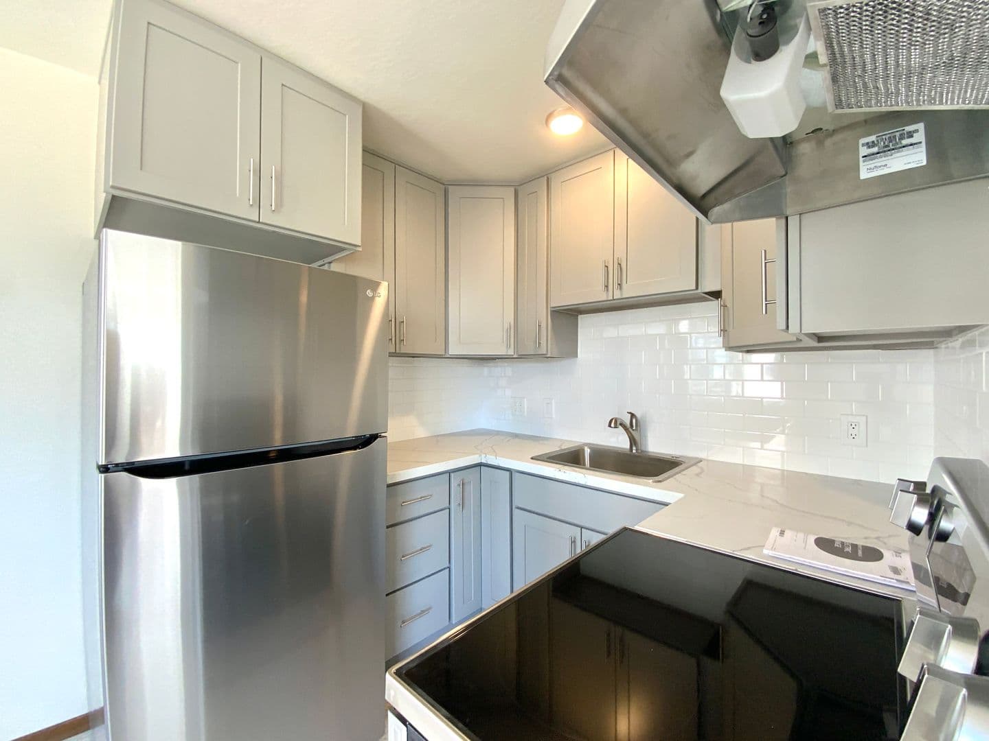San Francisco Apartment: 1600 Larkin Street