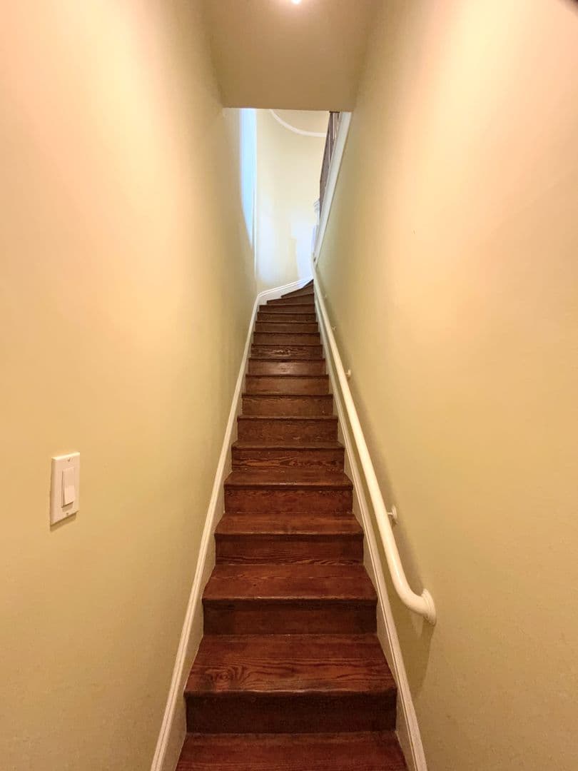 San Francisco Apartment: 923 Capp St.