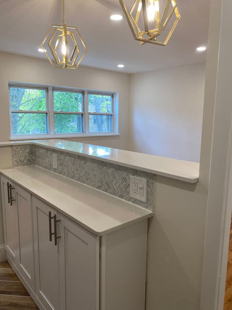 South Orange Apartment: 22 Cottage Street