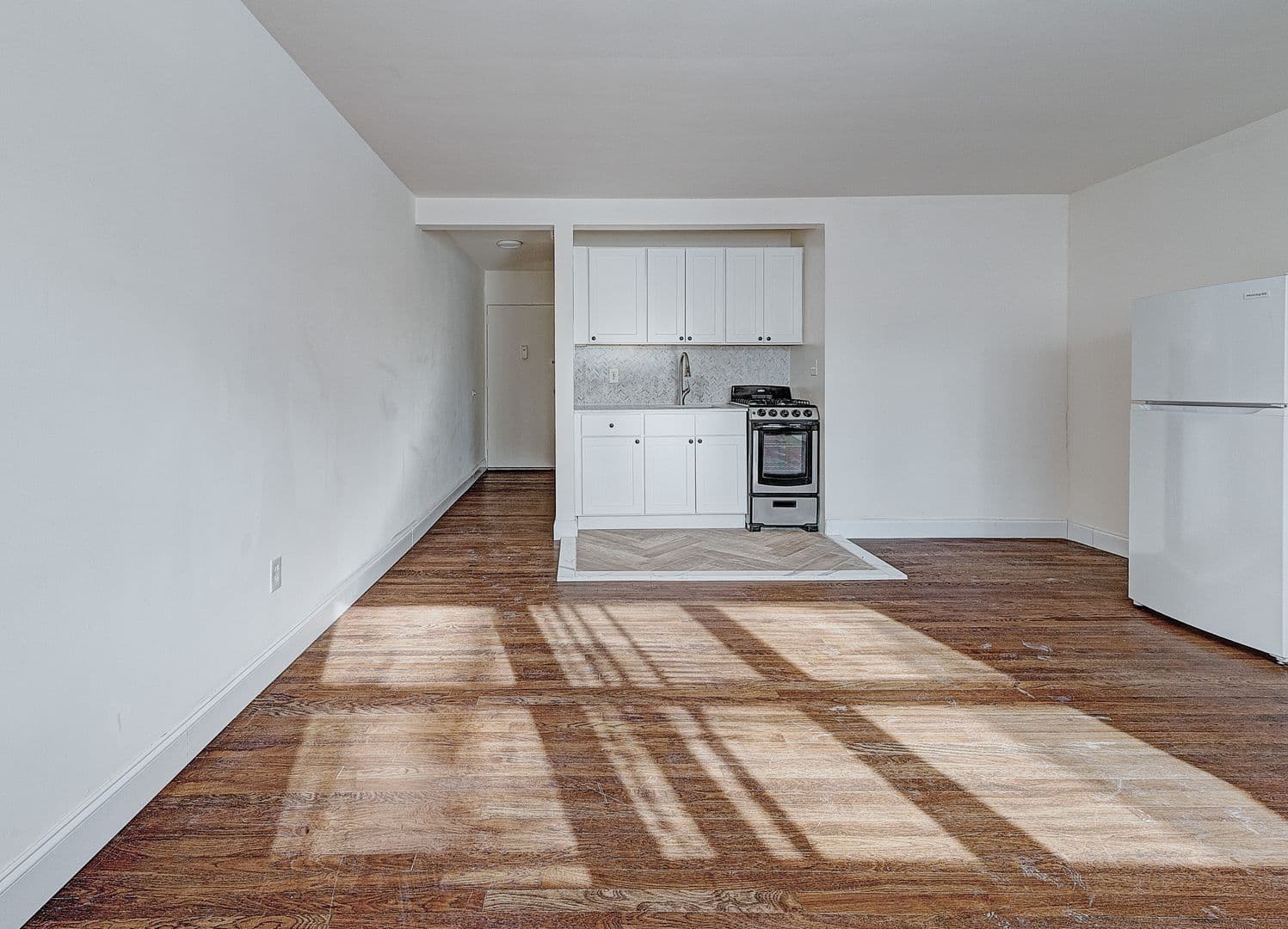 South Orange Apartment: 22 Cottage Street