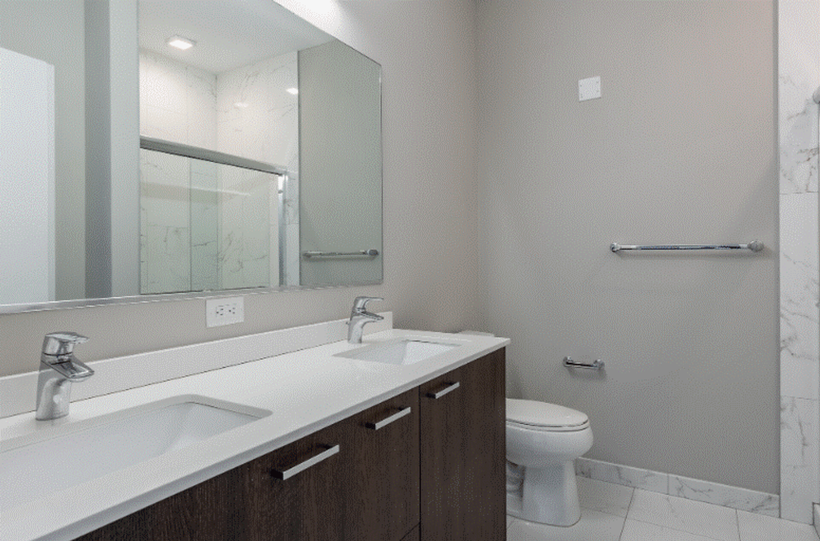 Hackensack Apartment: 295 Polifly Road