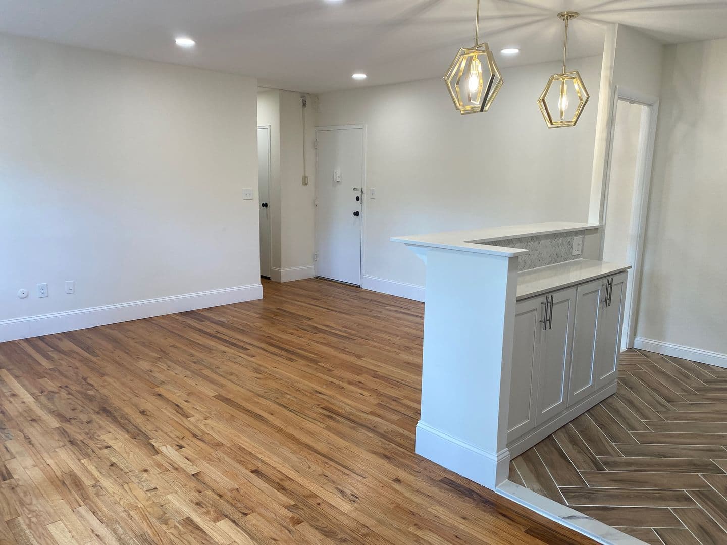 South Orange Apartment: 22 Cottage Street