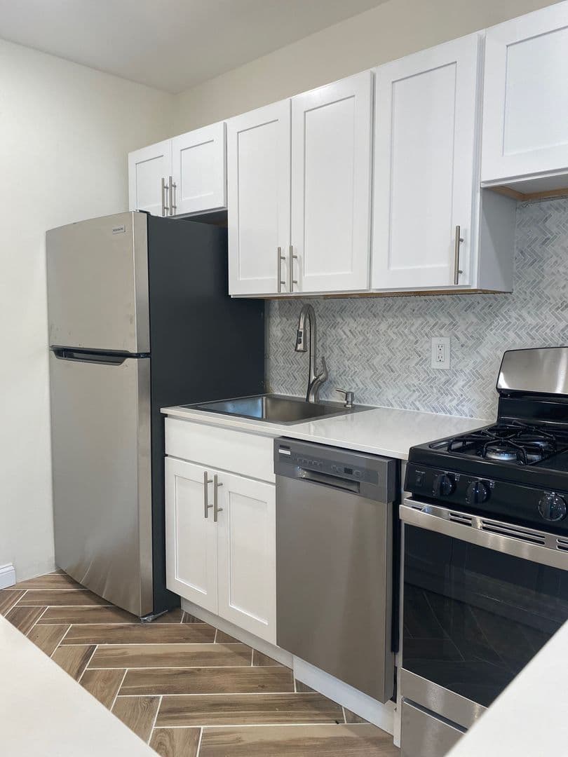 South Orange Apartment: 43 Cottage Street