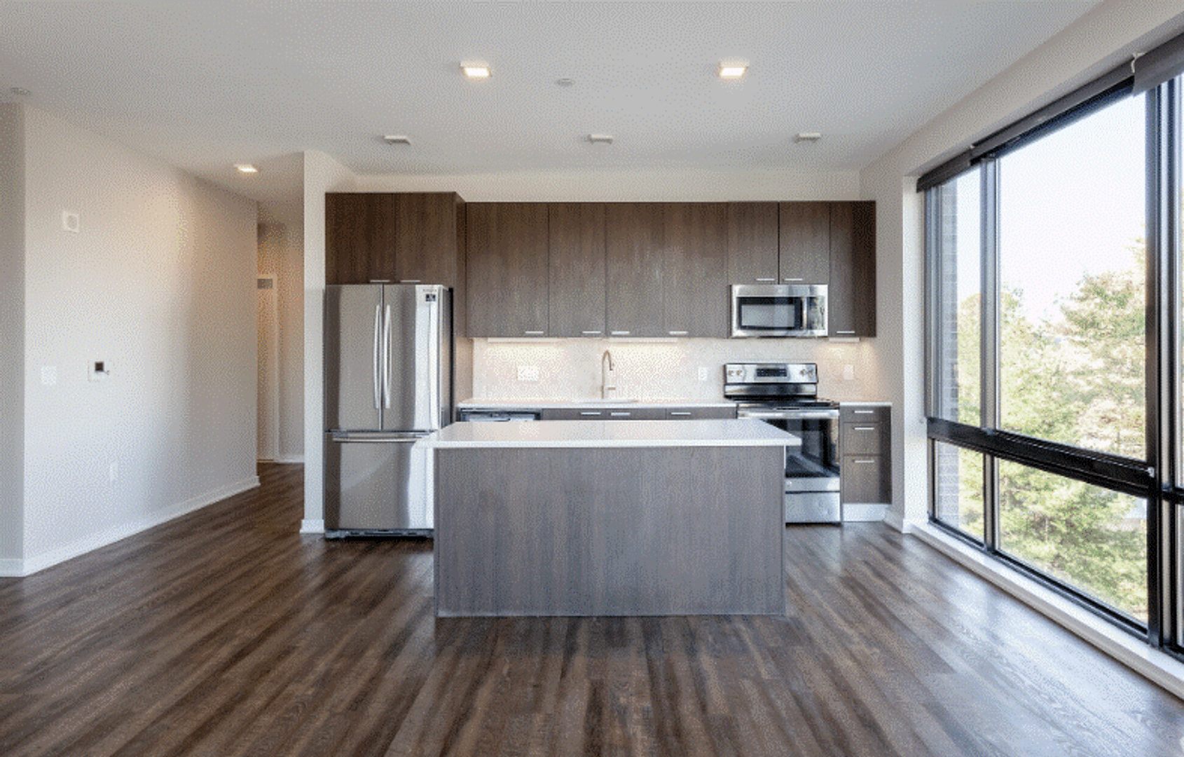 Hackensack Apartment: 295 Polifly Road