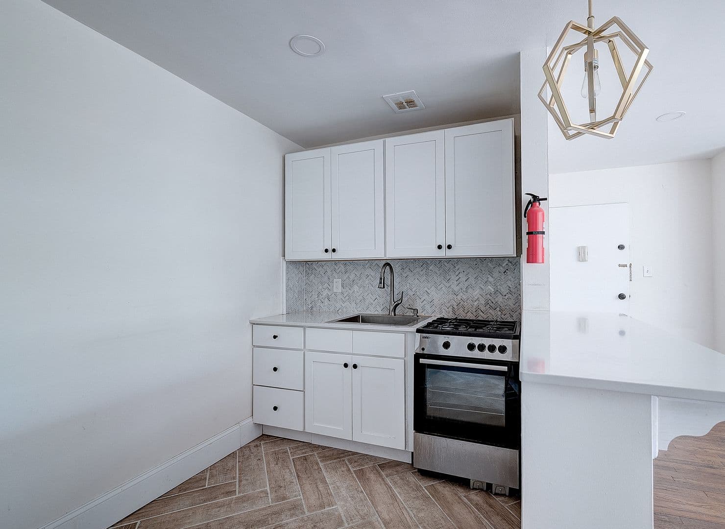 South Orange Apartment: 22 Cottage Street