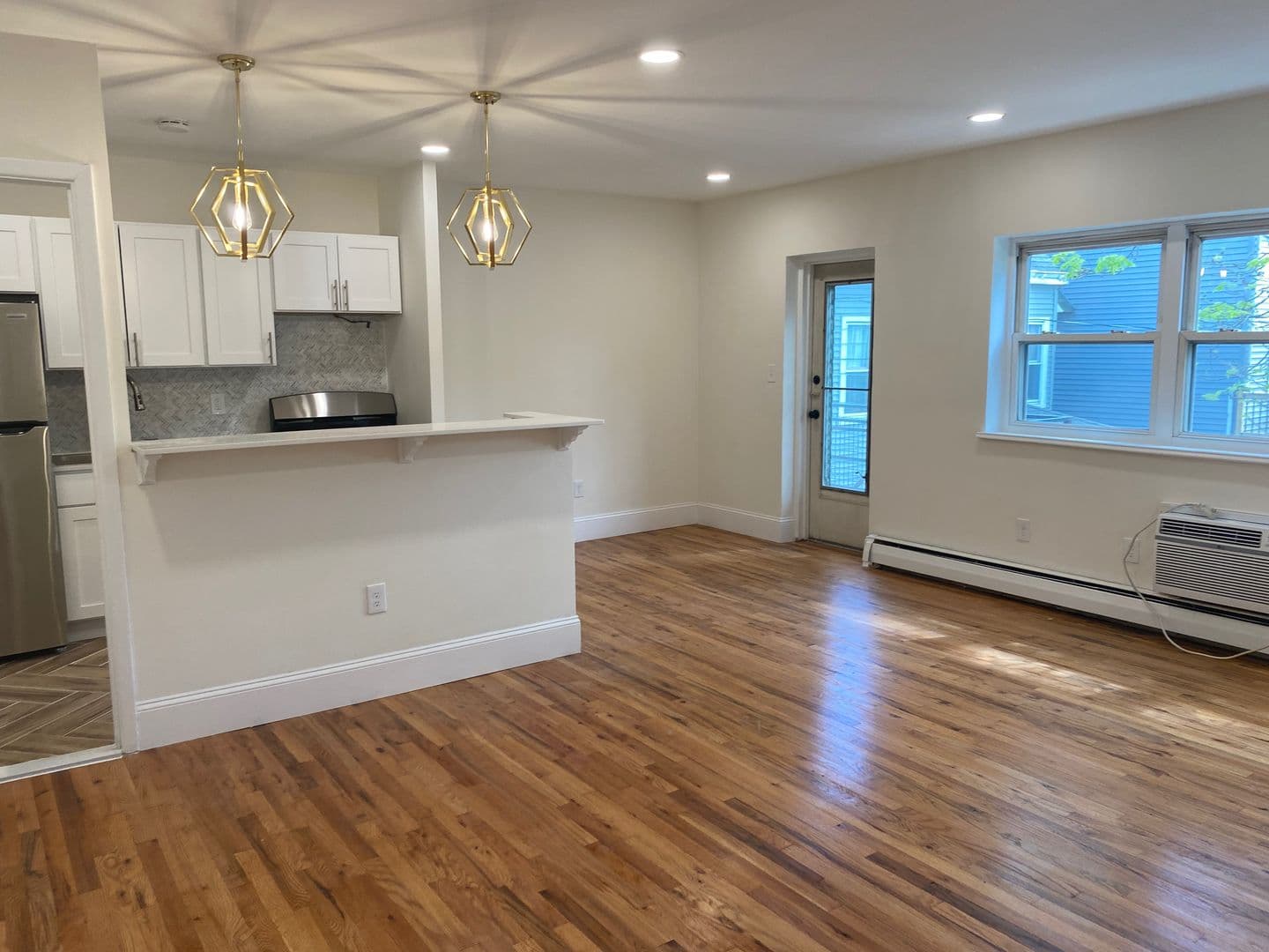 South Orange Apartment: 43 Cottage Street