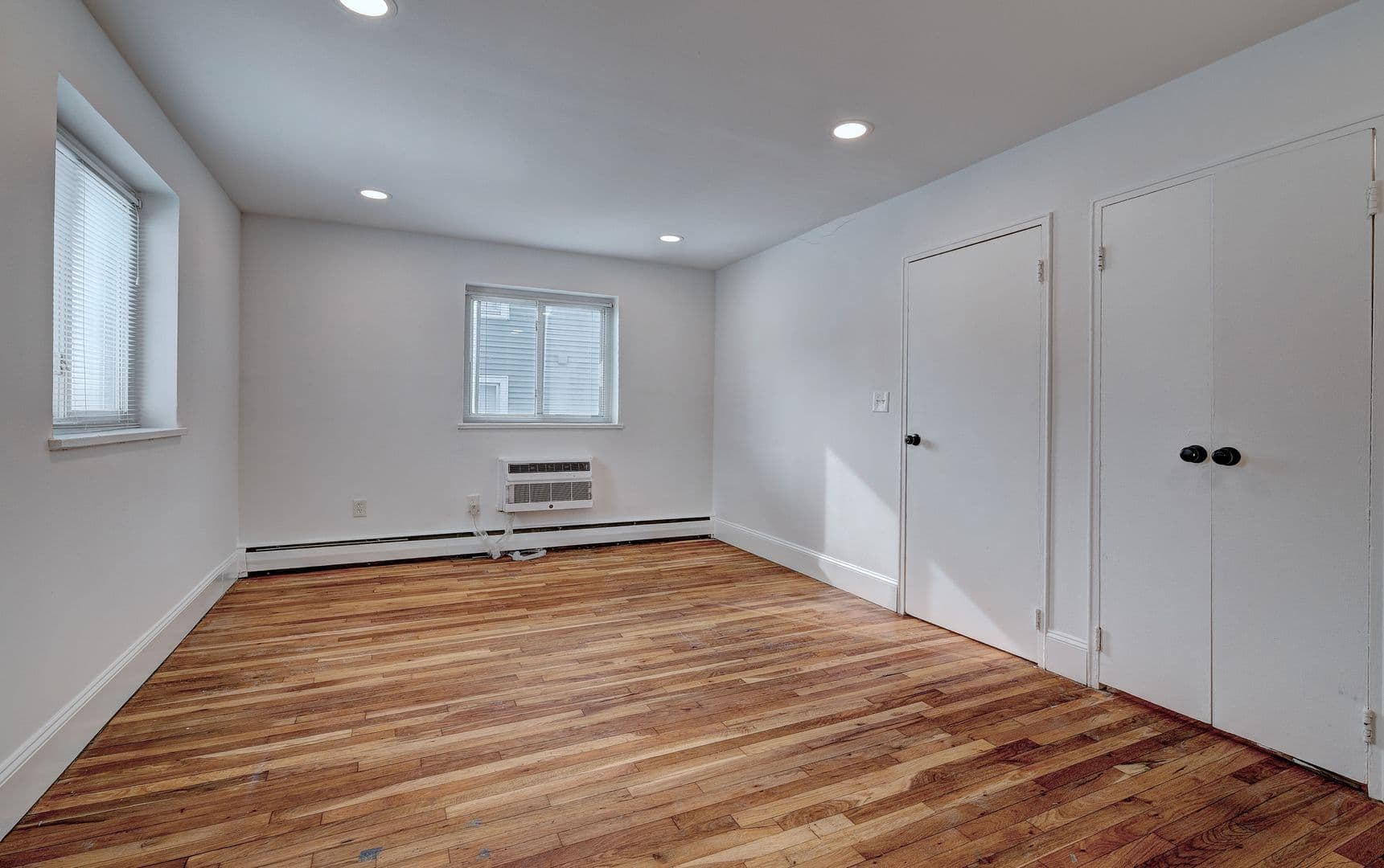 South Orange Apartment: 22 Cottage Street