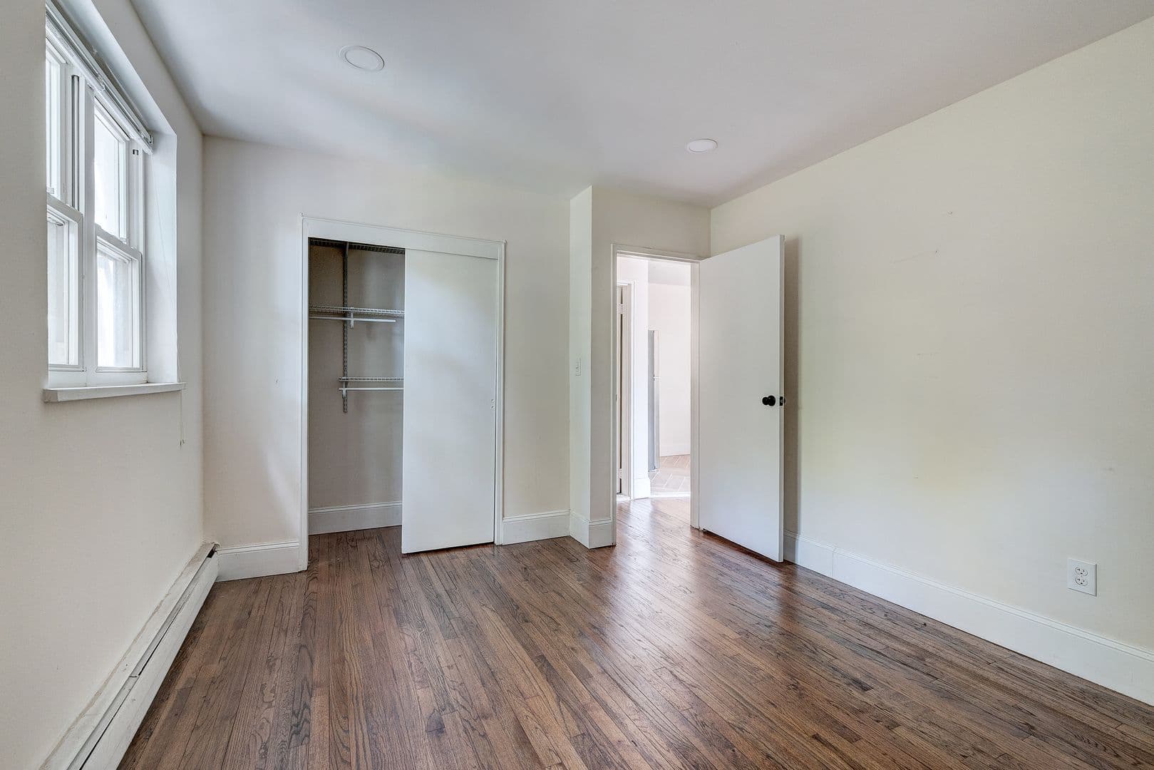 South Orange Apartment: 22 Cottage Street