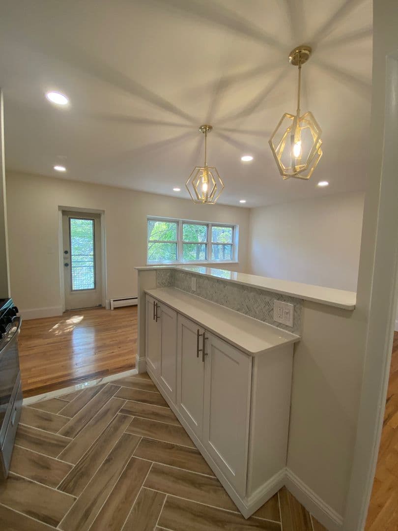 South Orange Apartment: 43 Cottage Street