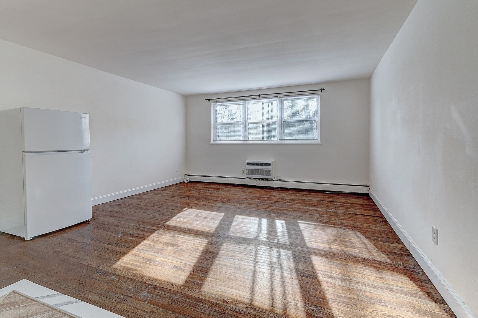 South Orange Apartment: 22 Cottage Street