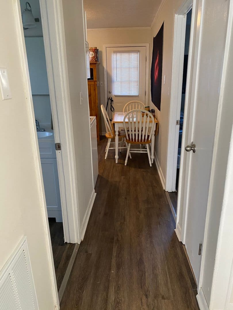 Waynesboro Apartment: 1019 Albemarle Ave