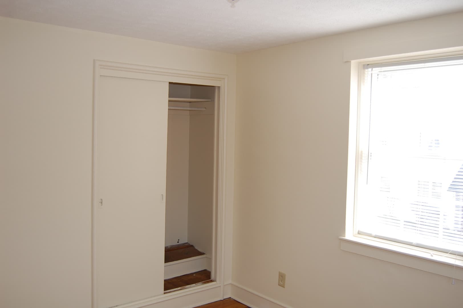 Waynesboro Apartment: 444 Cherry Avenue