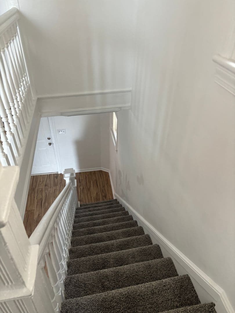 staunton Apartment: 814 W Beverley St
