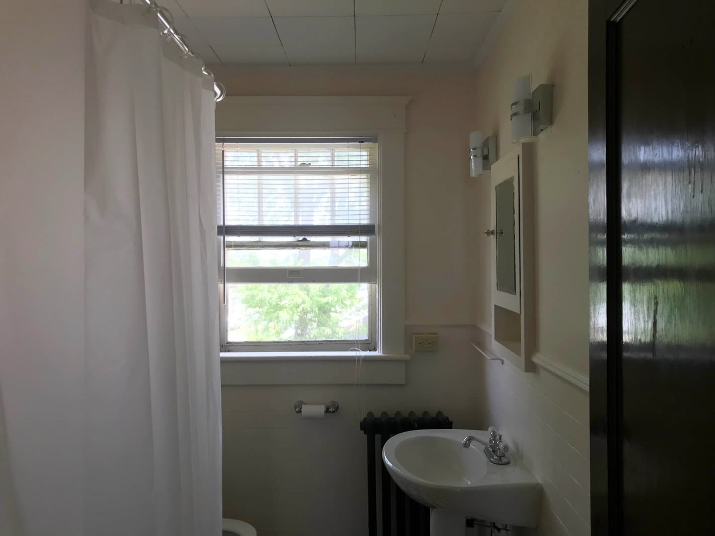 Waynesboro Apartment: 416 Cherry Avenue