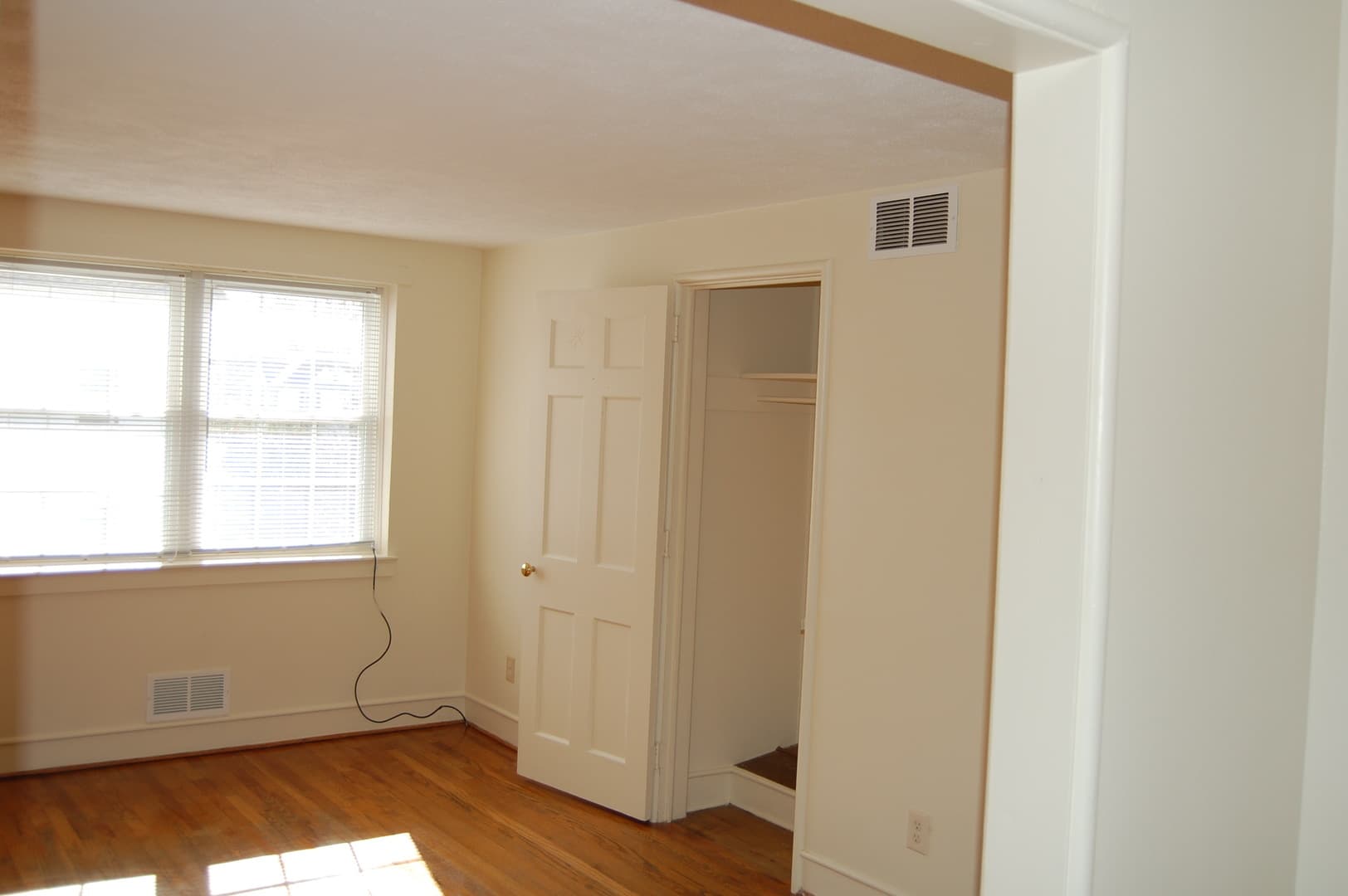 Waynesboro Apartment: 444 Cherry Avenue