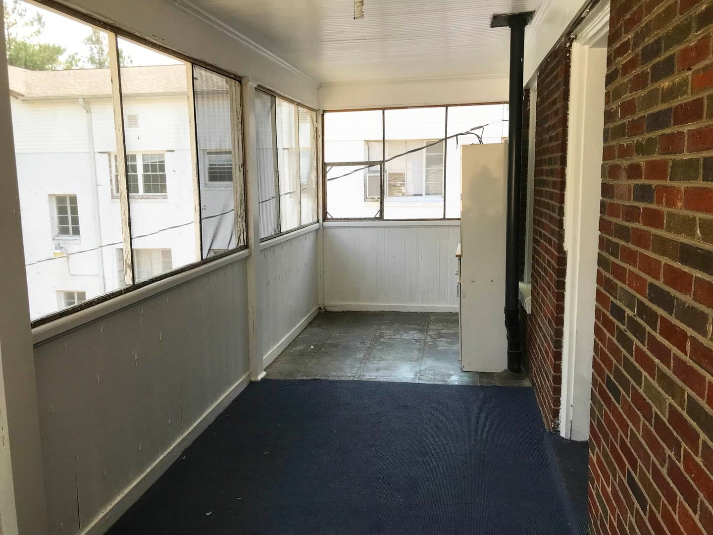 Waynesboro Apartment: 416 Cherry Avenue