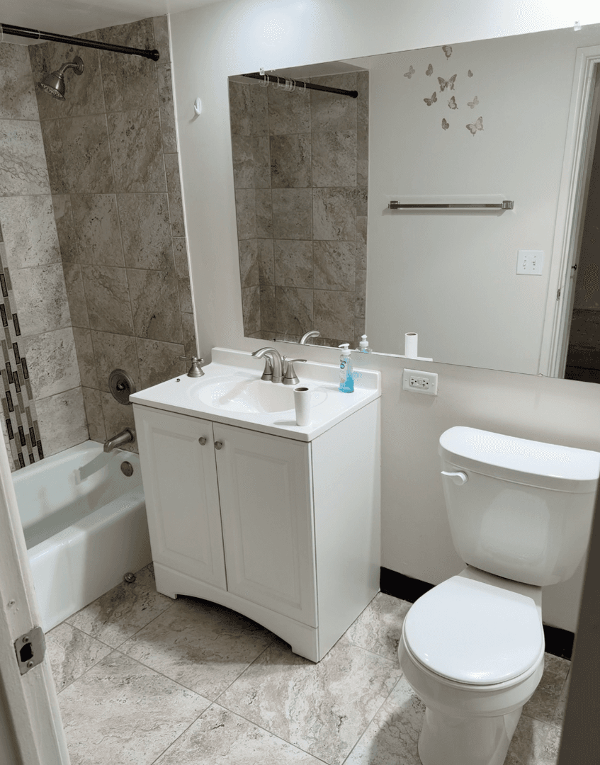 Hillside Apartment: 2121 S. Wolf Road