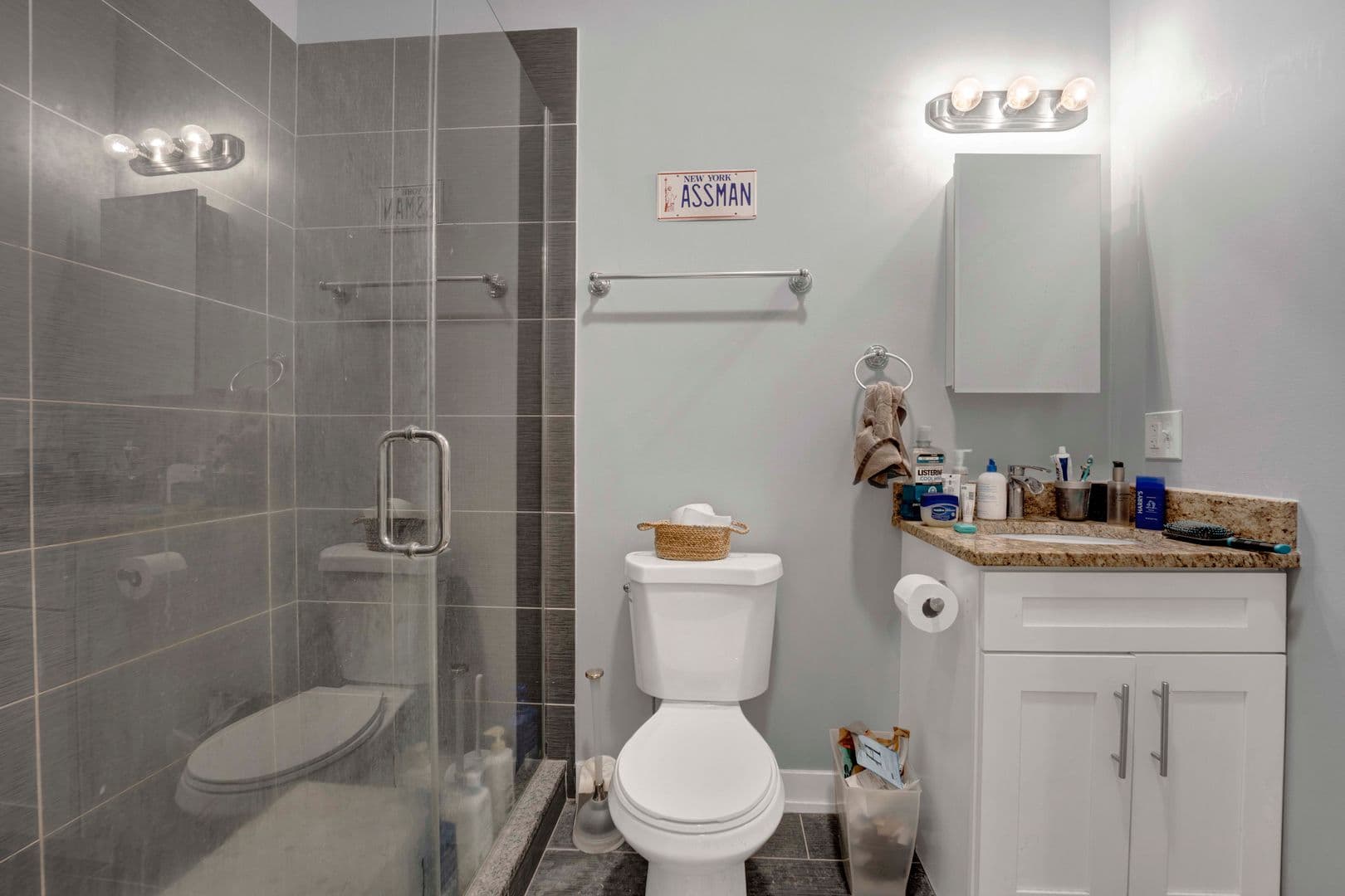 Chicago Apartment: 1015-21 Lake Street