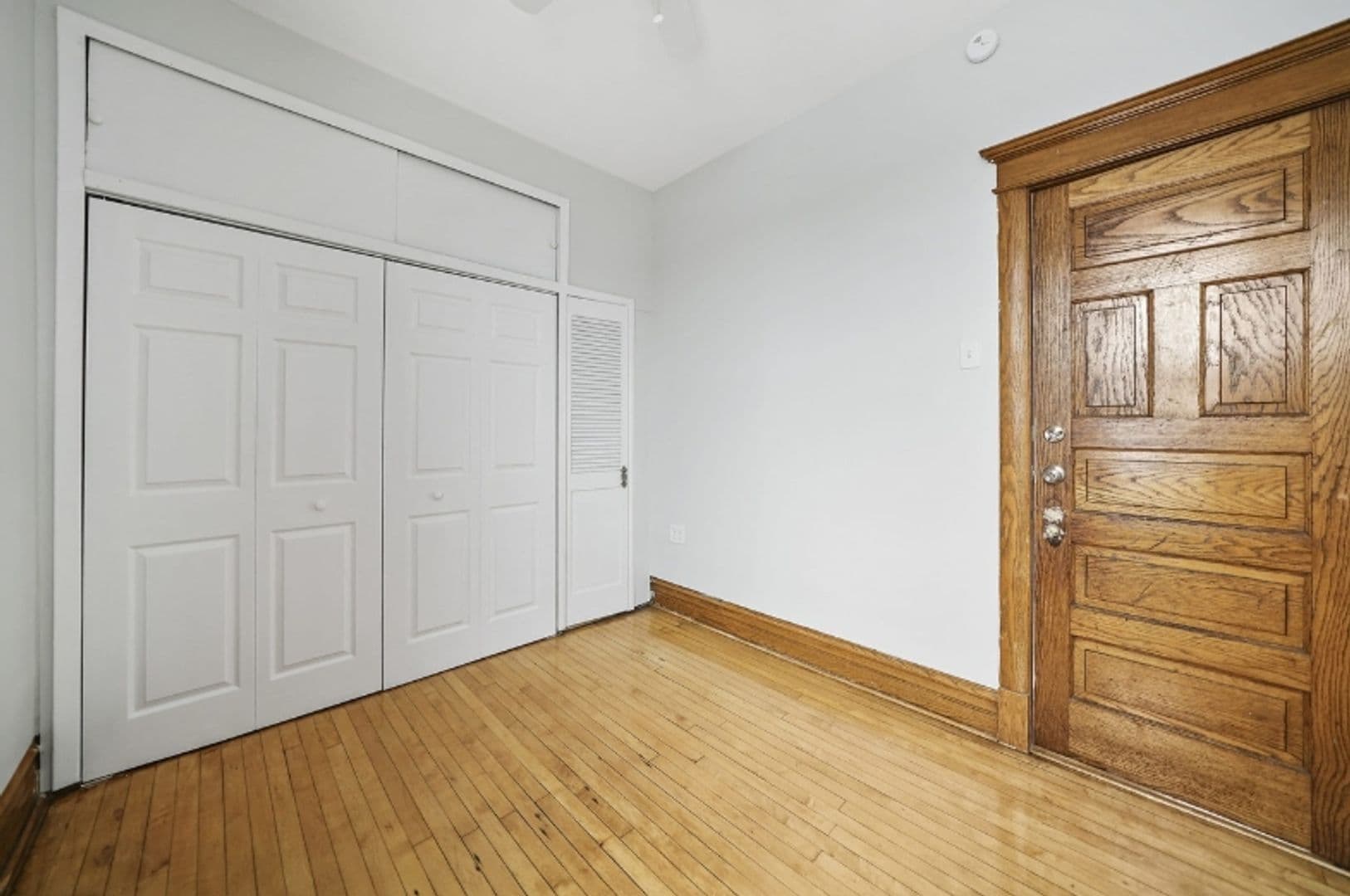 Chicago Apartment: 3120 W. 26th Street