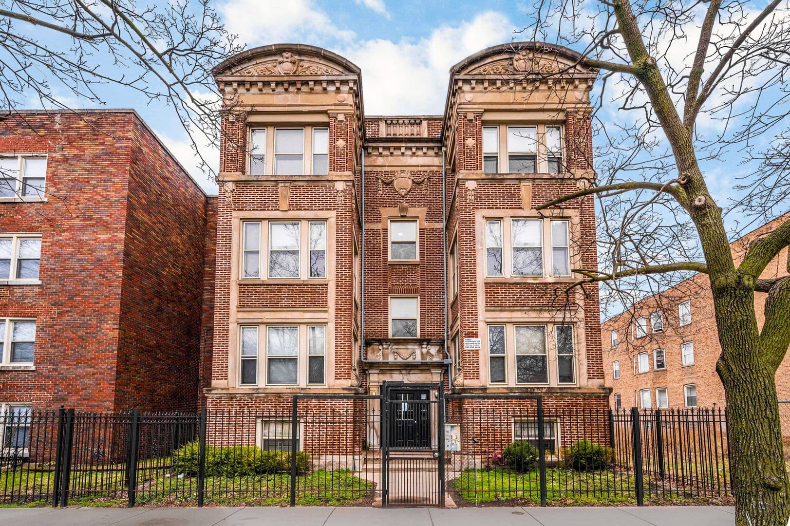 Chicago Apartment: 4934 S. King Drive