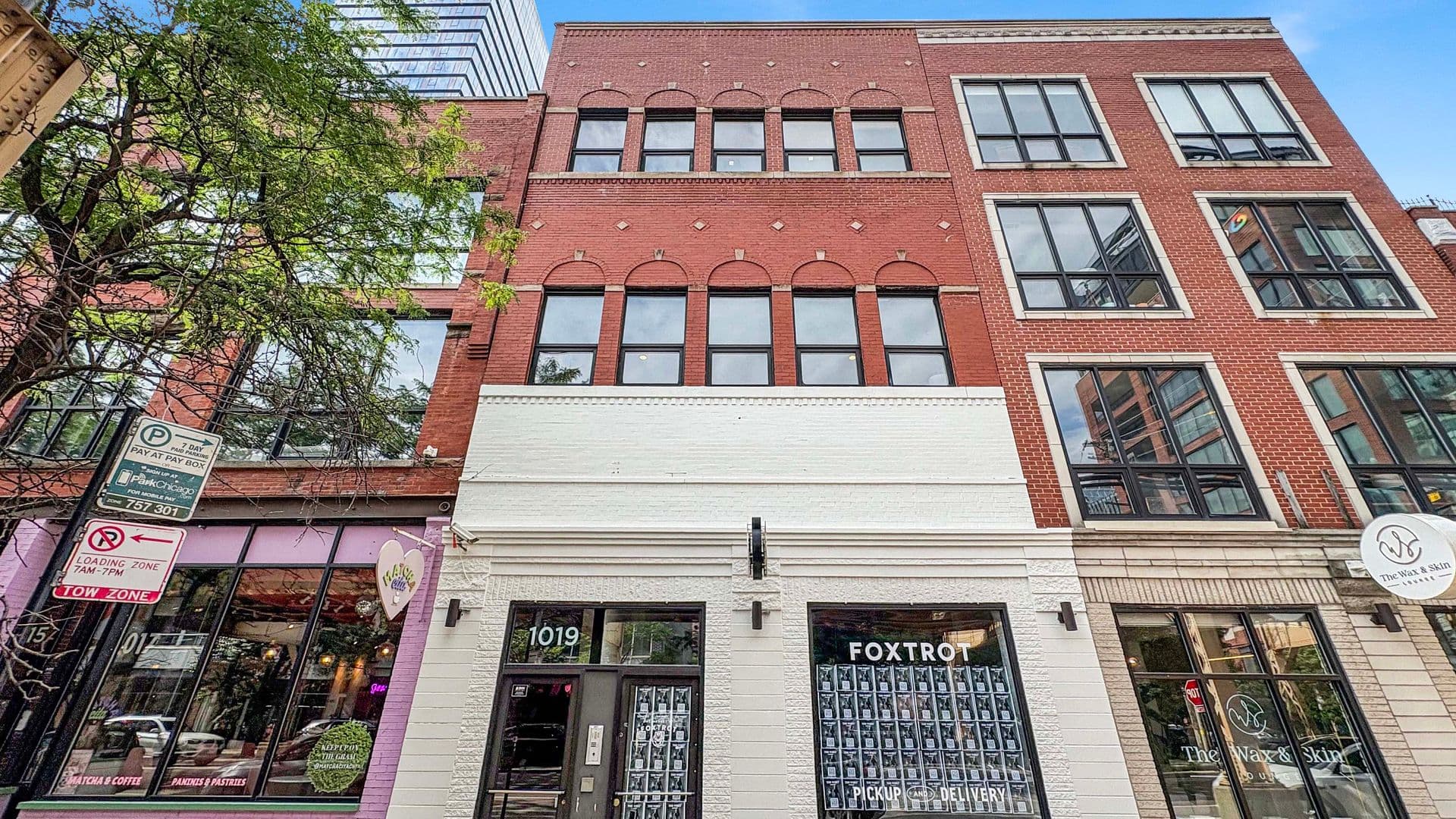 Chicago Apartment: 1015-21 Lake Street