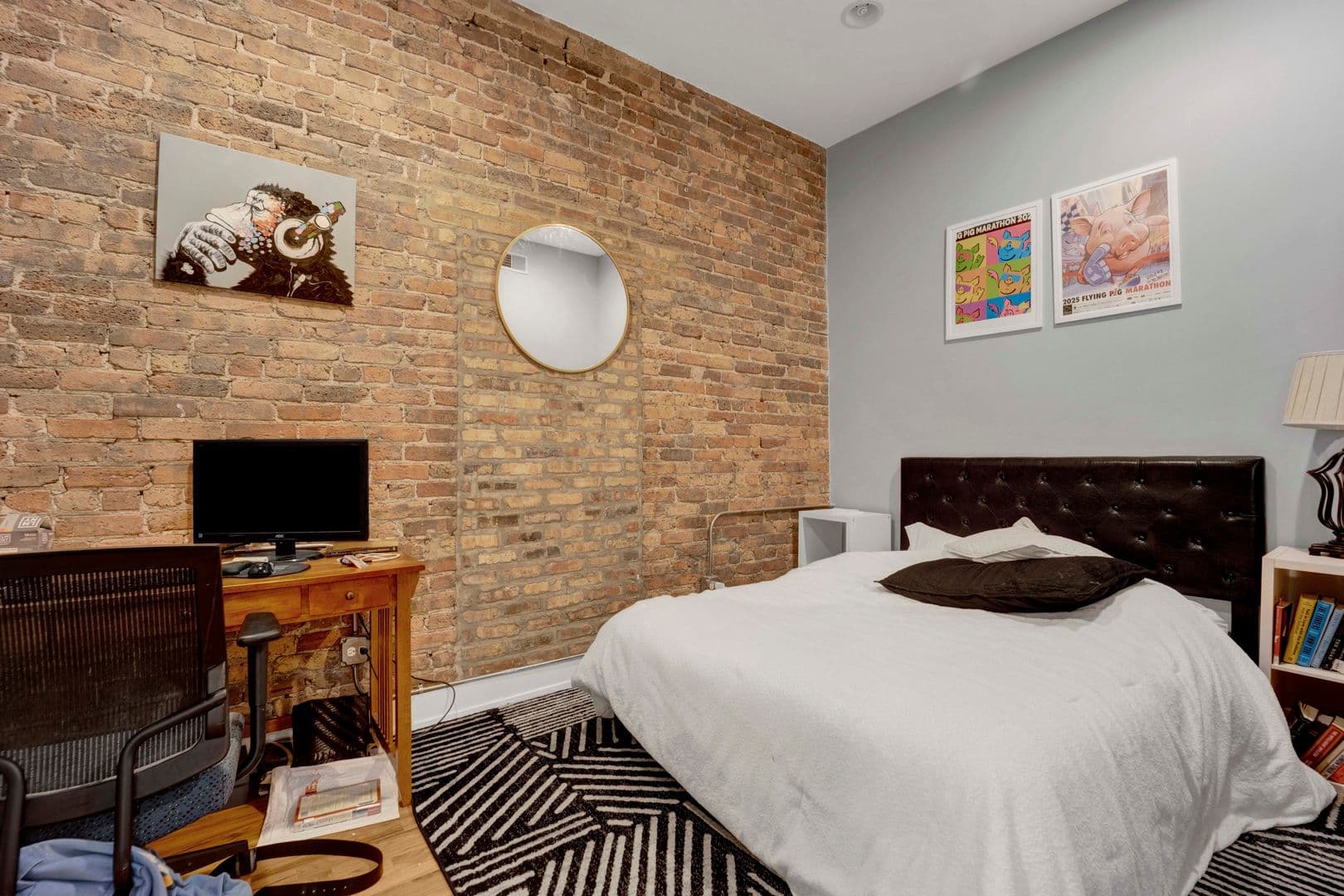 Chicago Apartment: 1015-21 Lake Street