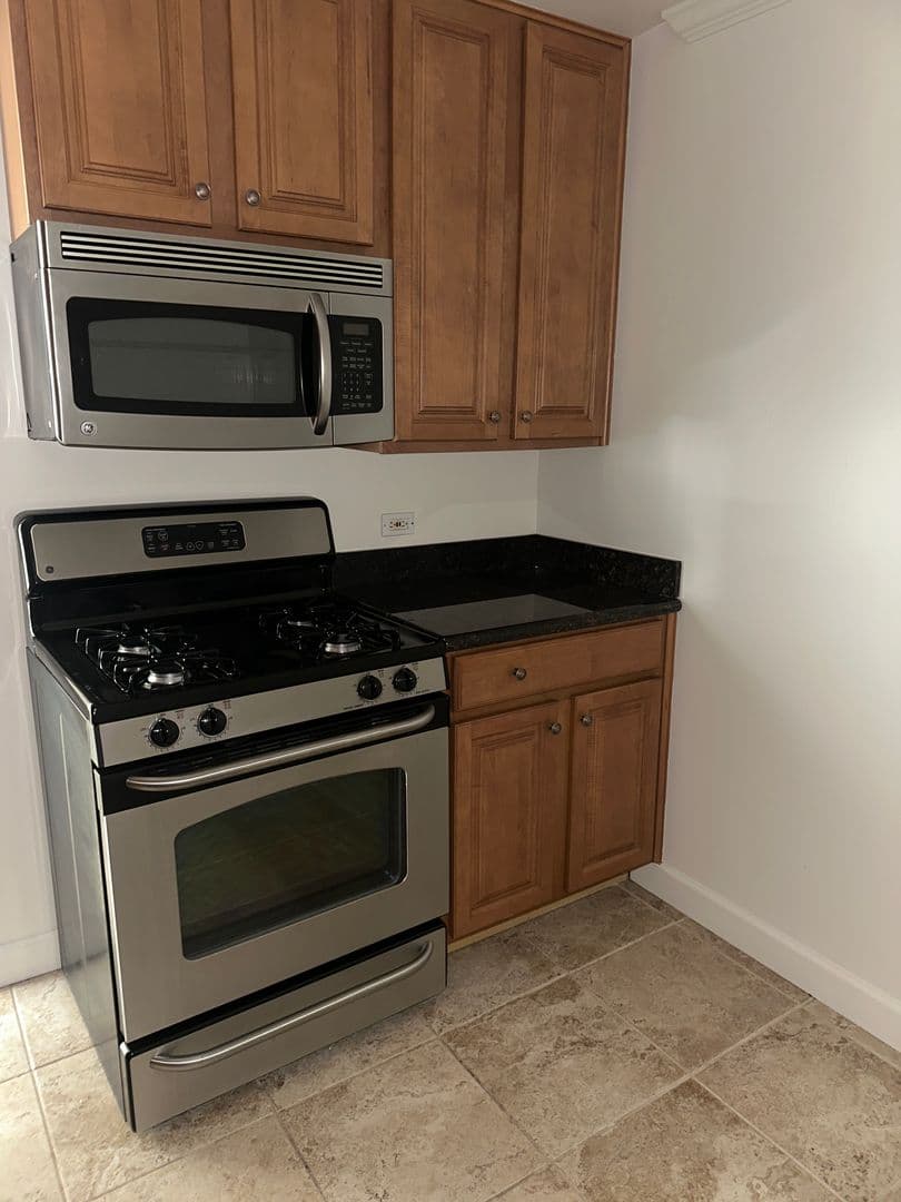 Hillside Apartment: 1919 & 2021 S. Wolf Rd