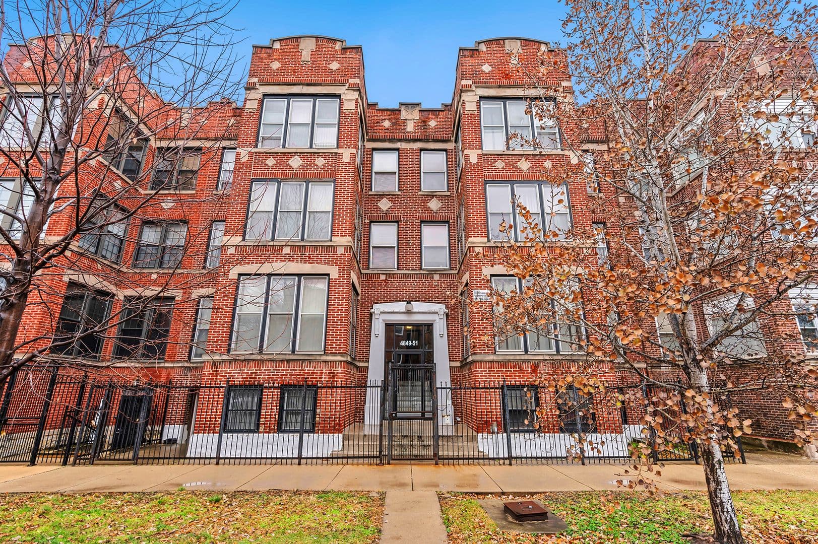 Chicago Apartment: 4851 S. Prairie