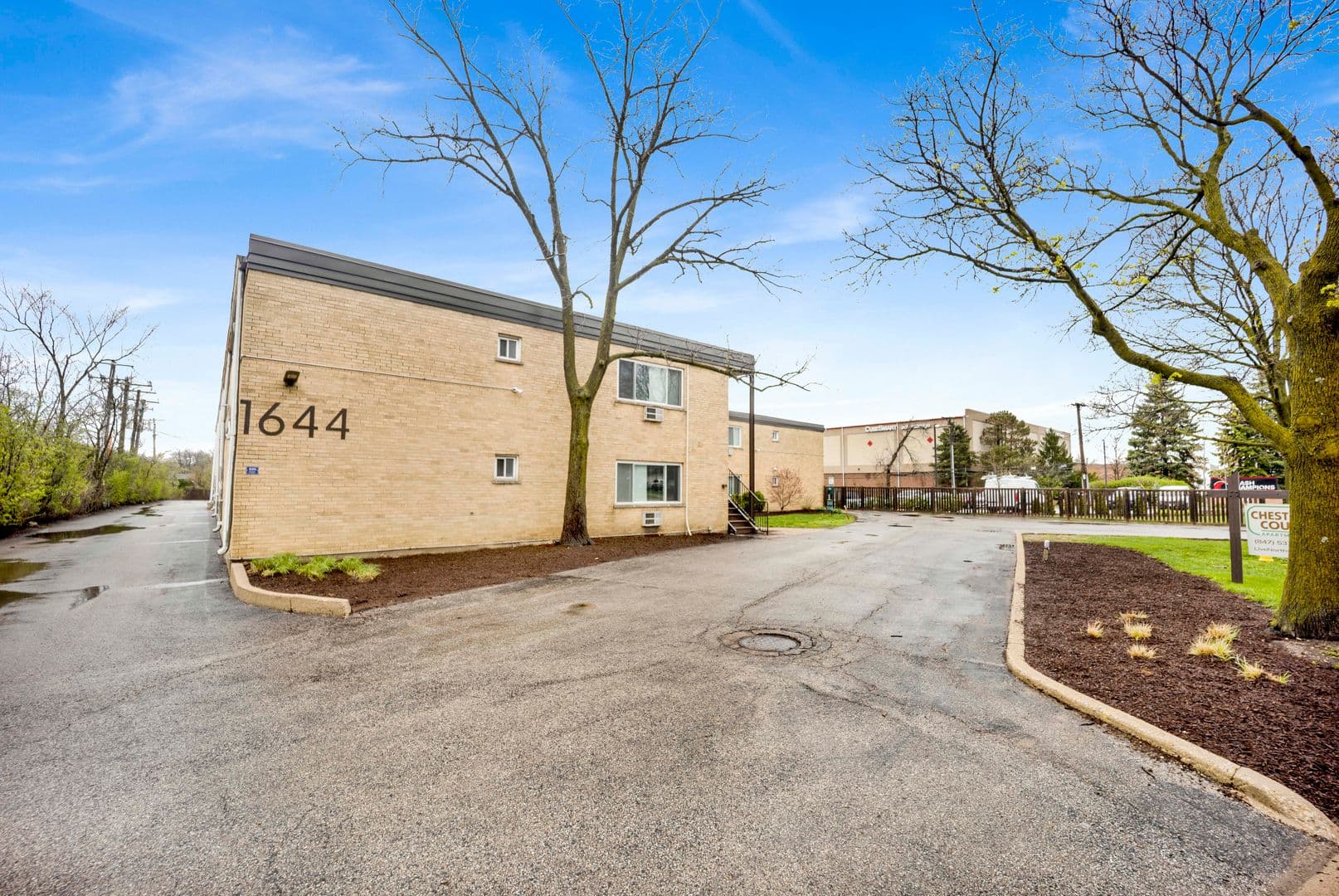 Glenview Apartment: 1644 Waukegan Rd