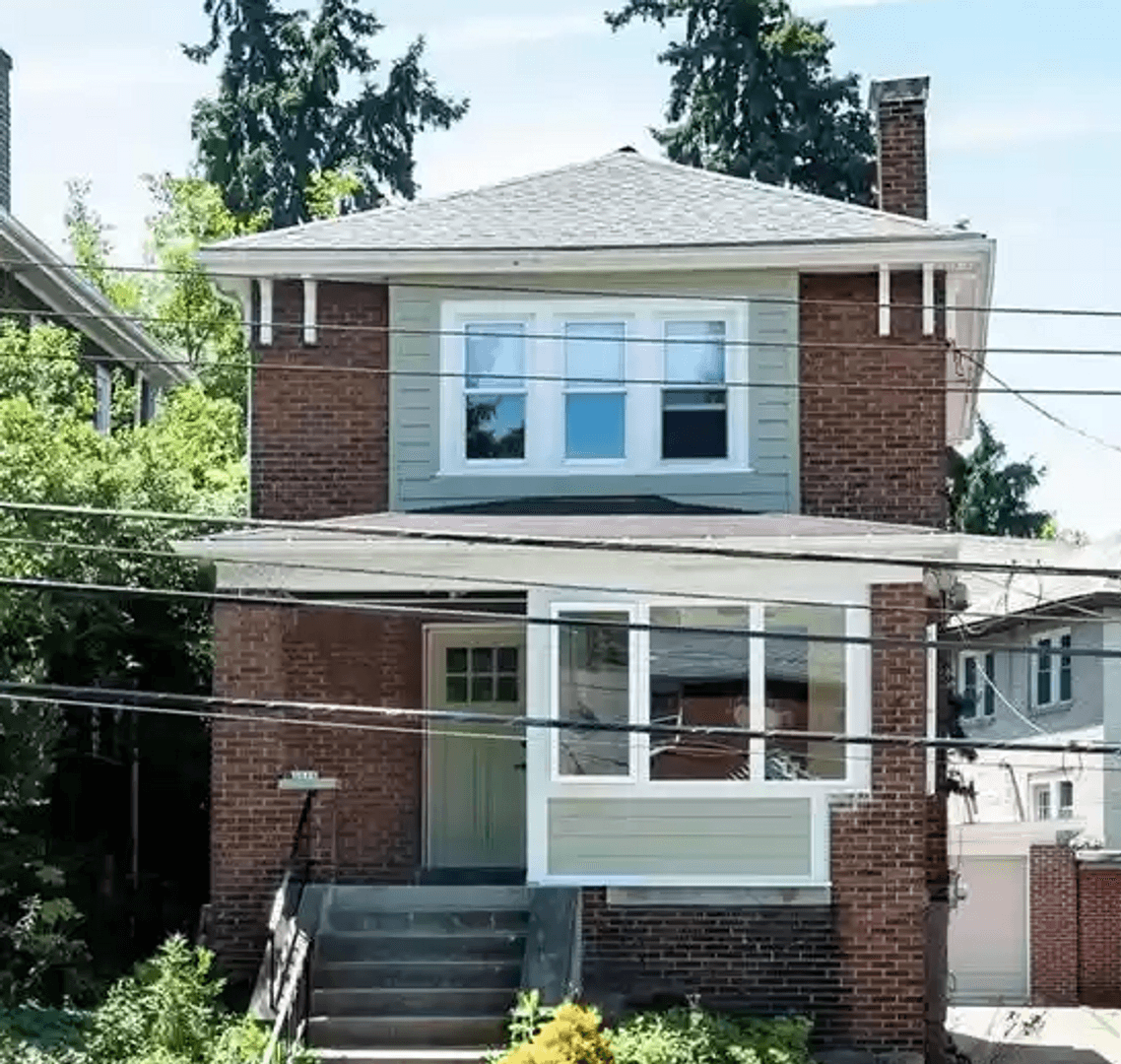 Pittsburgh House: 5516 Phillips Ave