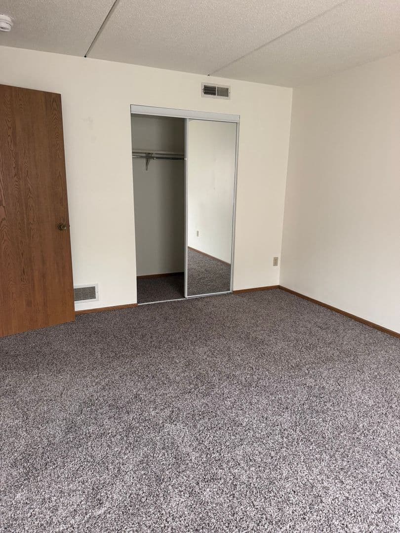 Blawnox Apartment: 401 - 407 Freeport Road