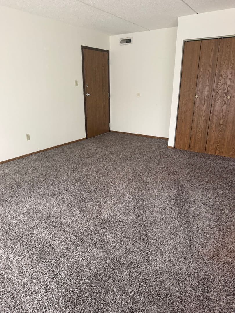 Blawnox Apartment: 401 - 407 Freeport Road