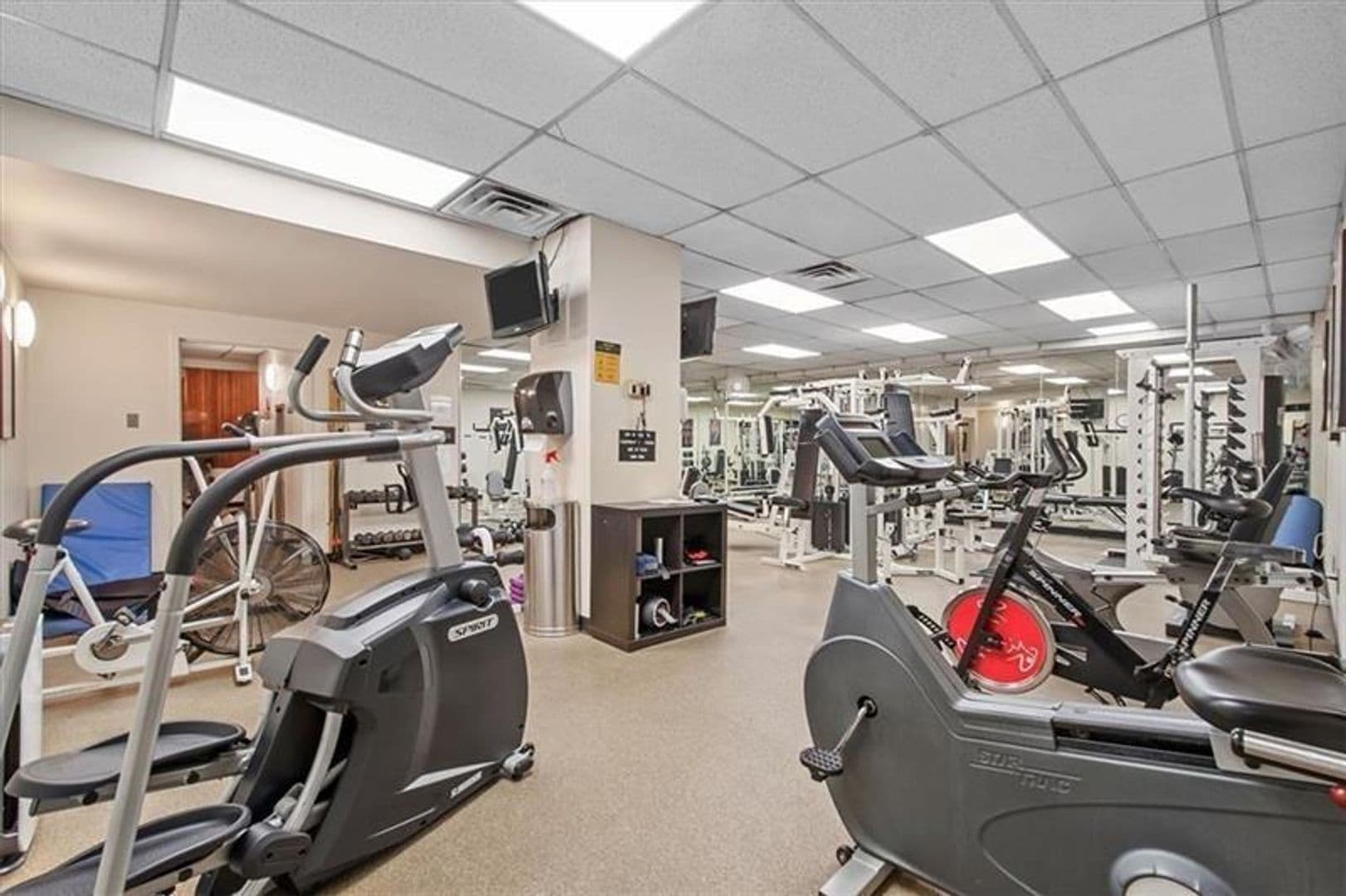 Pittsburgh Condo: 320 Fort Duquesne Blvd