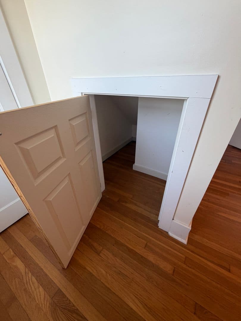 Pittsburgh House: 5248 Beelermont Place