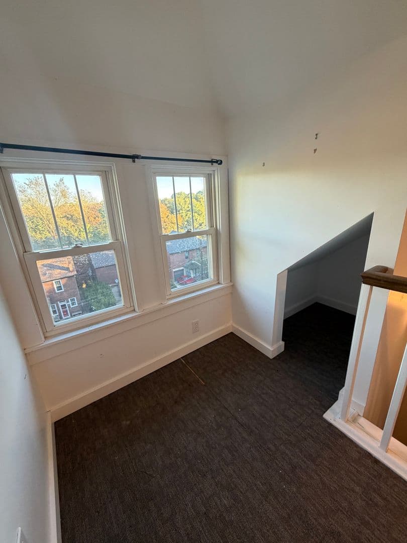 Pittsburgh House: 5248 Beelermont Place