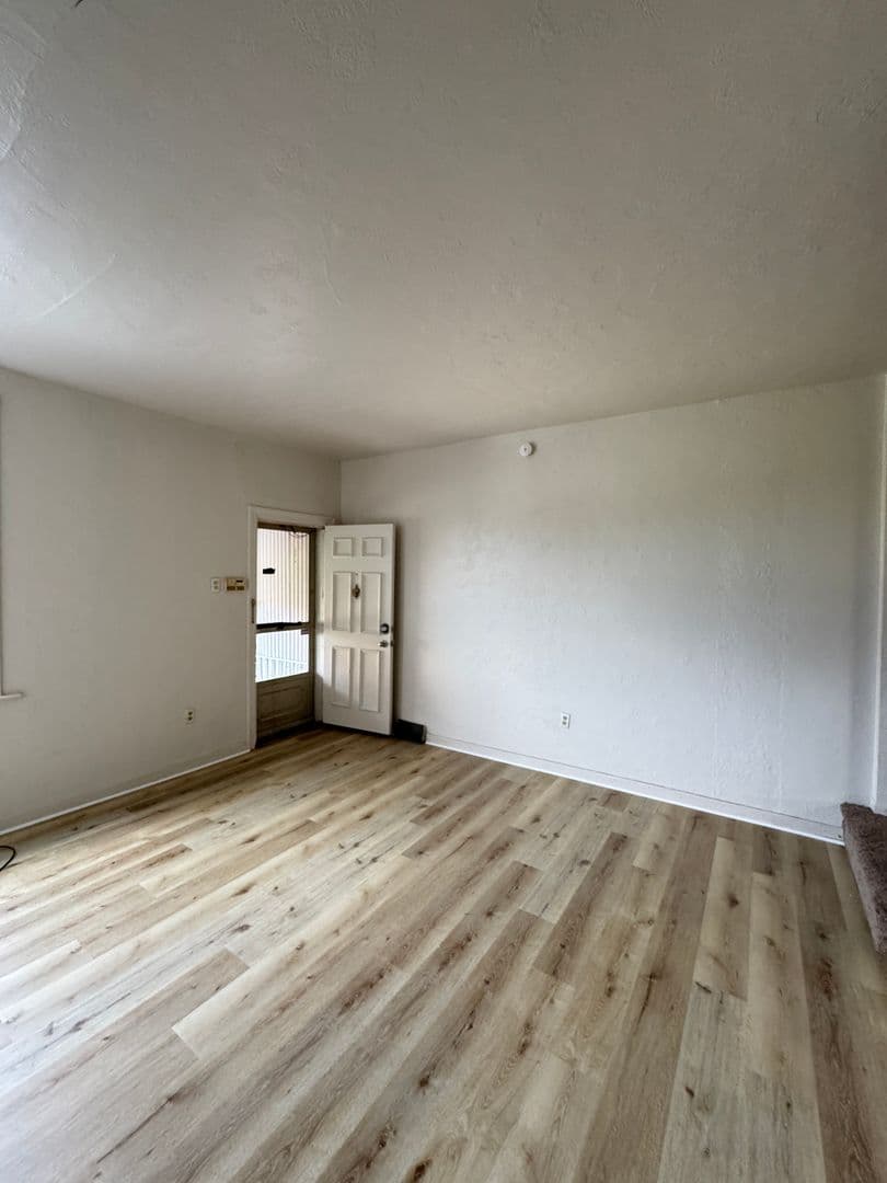 Pittsburgh House: 140 Marsden Street