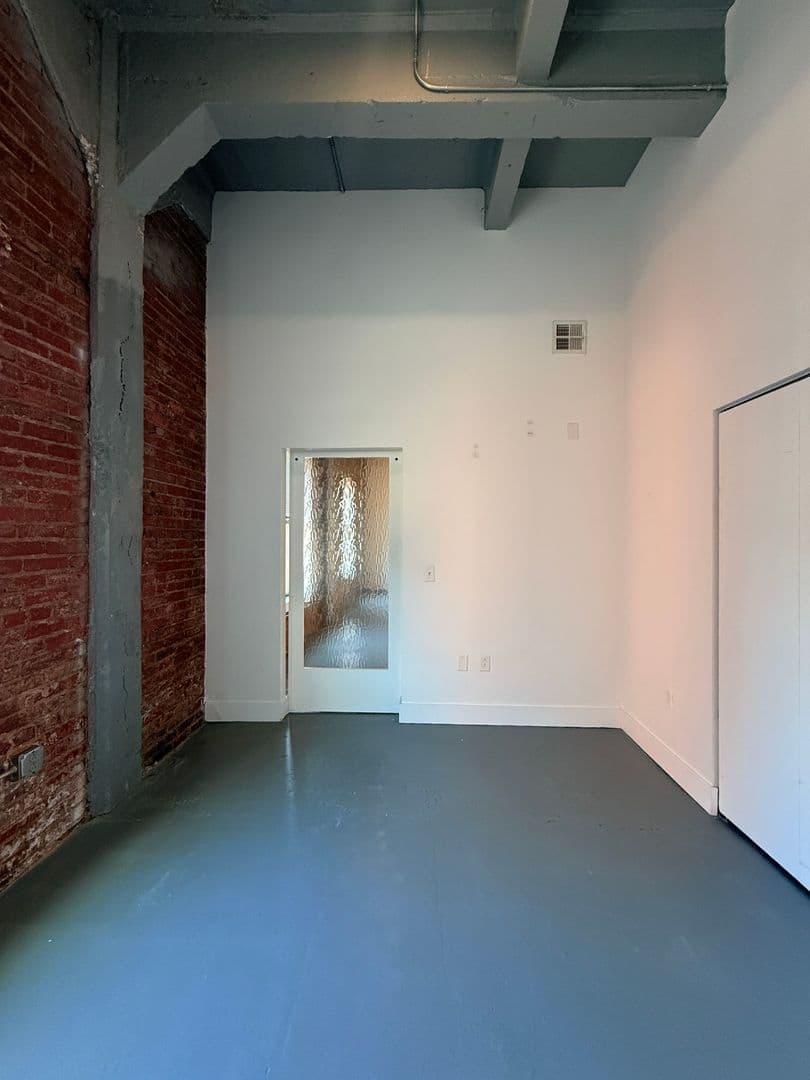 Pittsburgh Apartment: 436 First Ave